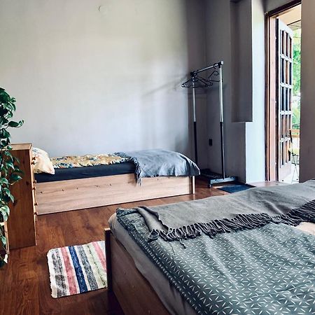 Vár-Lak Apartman Eger Esterno foto