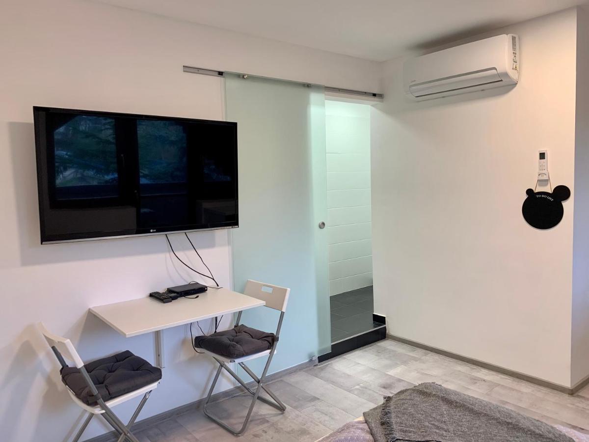 Vár-Lak Apartman Eger Esterno foto