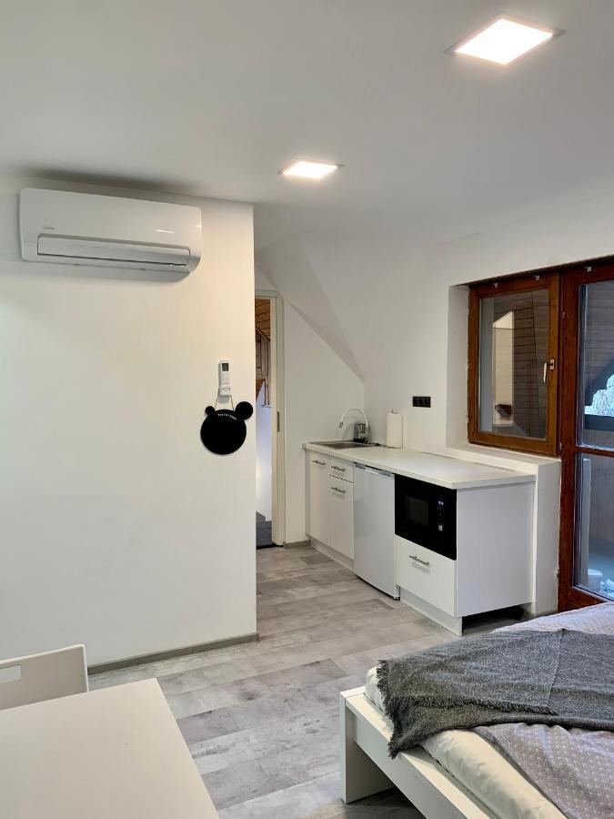 Vár-Lak Apartman Eger Esterno foto