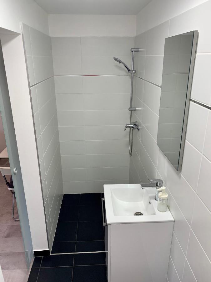 Vár-Lak Apartman Eger Esterno foto
