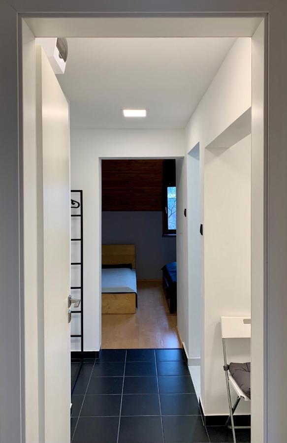 Vár-Lak Apartman Eger Esterno foto