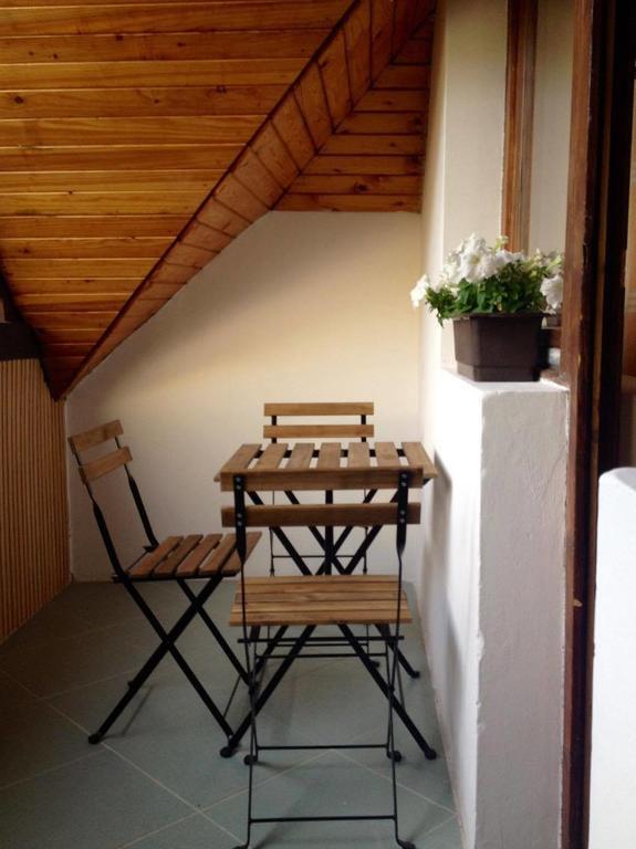 Vár-Lak Apartman Eger Esterno foto