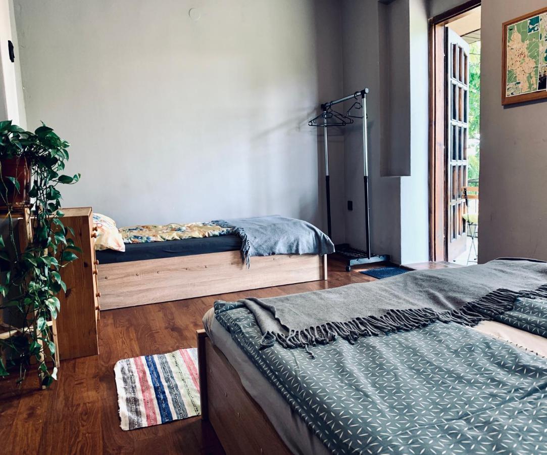 Vár-Lak Apartman Eger Esterno foto
